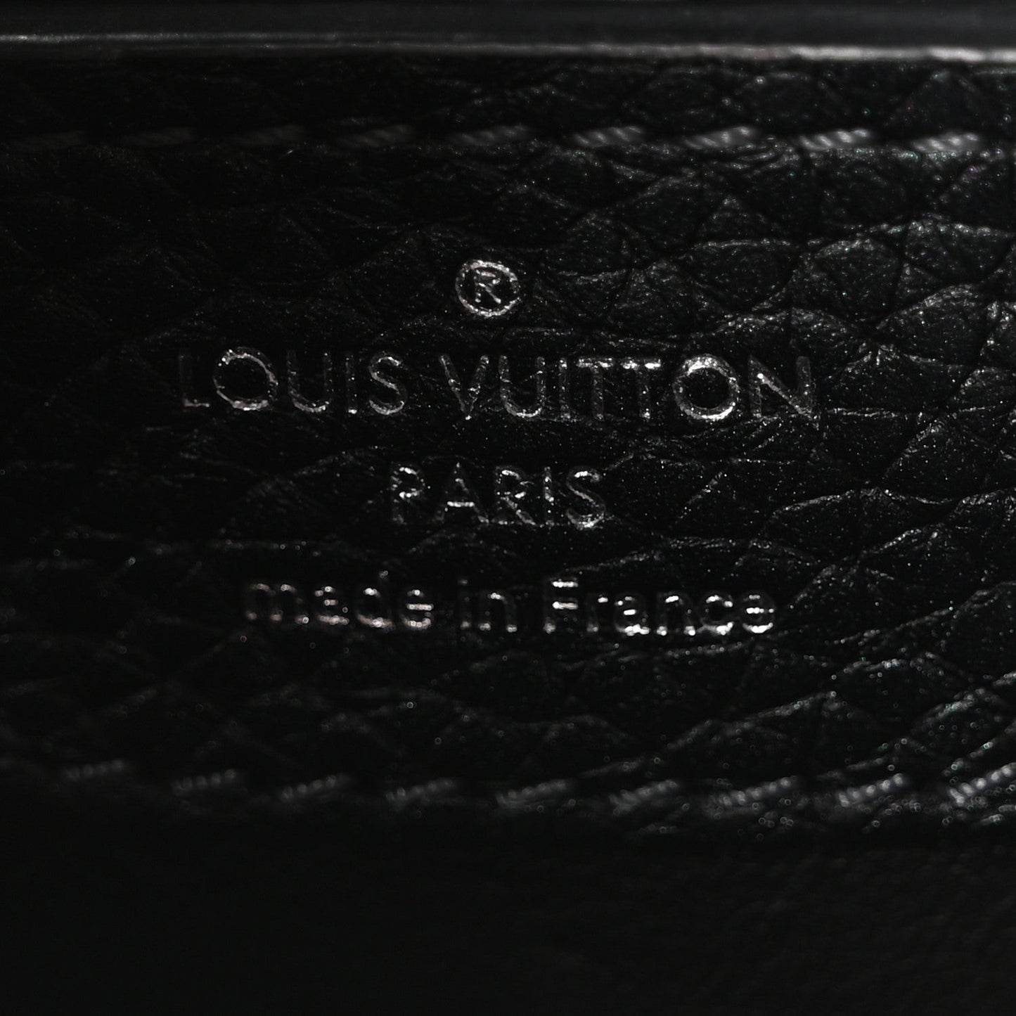 Taurillon Capucines BB Scarabeo Iridescent Black